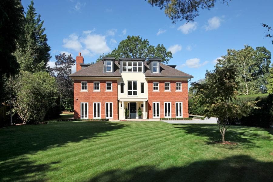 Windsor Road, Ascot, Berks, SL5 7LQ