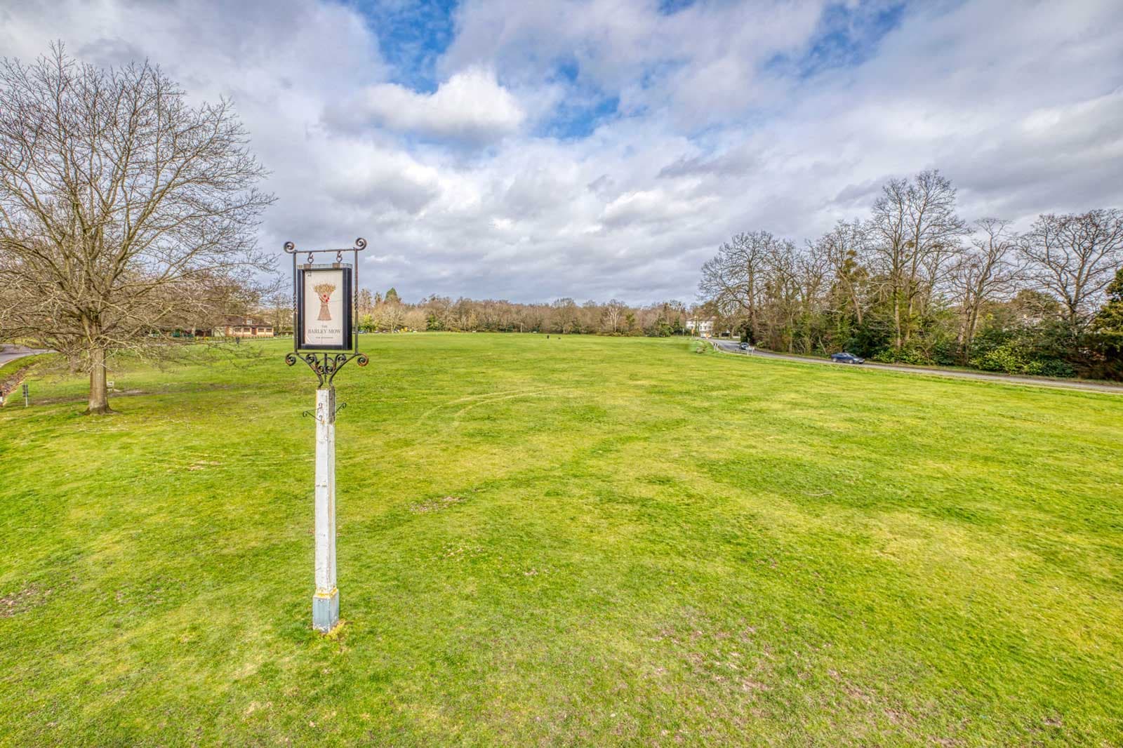 Englefield Green & Windsor Area Guide